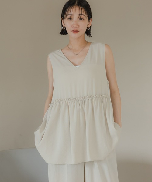 LOWRYS FARM(ローリーズファーム)の「ペプラムオールインワン 571556(サロペット/オーバーオール・レディース・ブラウン/アイボリー/ブラック/チャコールグレー・FREE)」の6枚目の写真