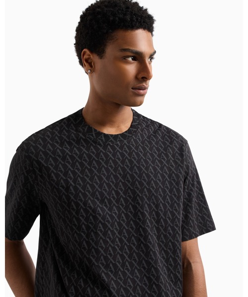 ARMANI EXCHANGE（アルマーニエクスチェンジ）の「【A|X アルマーニ エクスチェンジ】オールオーバーロゴ 半袖クルーネックTシャツ/REGULAR+（Tシャツ/カットソー・メンズ・ブラック/ホワイト・MEDIUM/X-LARGE/XX-LARGE/LARGE/SMALL/X-SMALL）」の7枚目の写真
