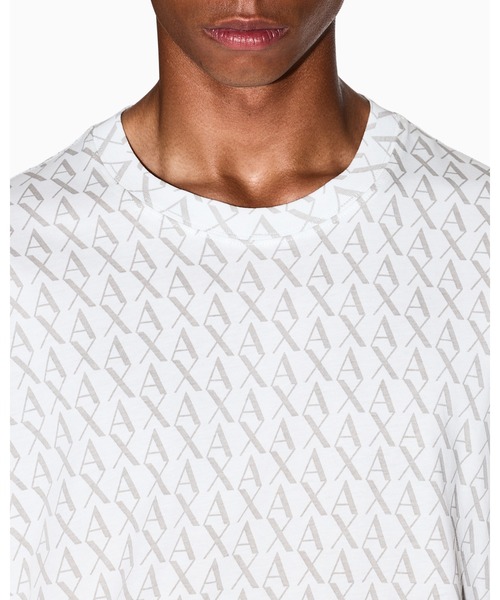 ARMANI EXCHANGE（アルマーニエクスチェンジ）の「【A|X アルマーニ エクスチェンジ】オールオーバーロゴ 半袖クルーネックTシャツ/REGULAR+（Tシャツ/カットソー・メンズ・ブラック/ホワイト・MEDIUM/X-LARGE/XX-LARGE/LARGE/SMALL/X-SMALL）」の5枚目の写真
