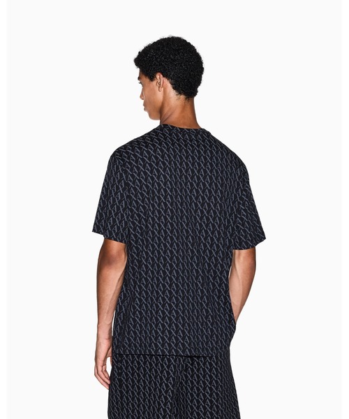 ARMANI EXCHANGE（アルマーニエクスチェンジ）の「【A|X アルマーニ エクスチェンジ】オールオーバーロゴ 半袖クルーネックTシャツ/REGULAR+（Tシャツ/カットソー・メンズ・ブラック/ホワイト・MEDIUM/X-LARGE/XX-LARGE/LARGE/SMALL/X-SMALL）」の10枚目の写真