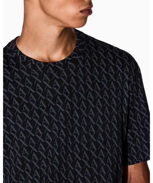 ARMANI EXCHANGE（アルマーニエクスチェンジ）の「【A|X アルマーニ エクスチェンジ】オールオーバーロゴ 半袖クルーネックTシャツ/REGULAR+（Tシャツ/カットソー・メンズ・ブラック/ホワイト・MEDIUM/X-LARGE/XX-LARGE/LARGE/SMALL/X-SMALL）」の12枚目の写真