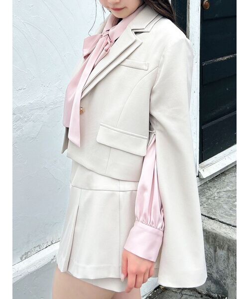 ダズリンテーラーシェイプロングジャケットベージュ新品未開封品 セール】ダブルカラーテーラージャケット（テーラードジャケット