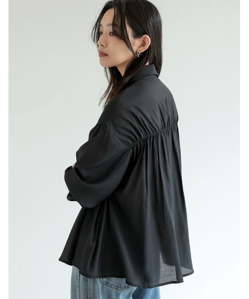 Re:EDIT(リエディ)の「シャーリングデザインシアーシャツ(Tシャツ/カットソー・レディース・ブラック/アイボリー/ブルー/イエロー・MEDIUM/LARGE)」の10枚目の写真