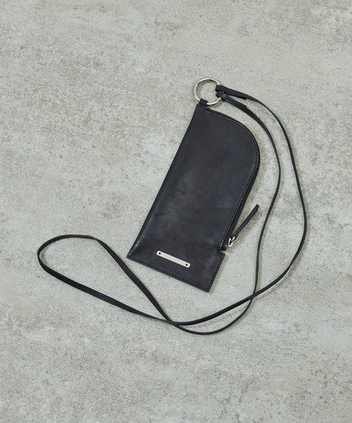 And A(アンドエー)の「PADRONE パドローネ / Eyewear case01 (leather strap) モストロレザー サフィアーノレザーサングラスケース メガネケース / PG9995-5010(サングラス・メンズ・ブラック系その他/ブラック・FREE)」の7枚目の写真