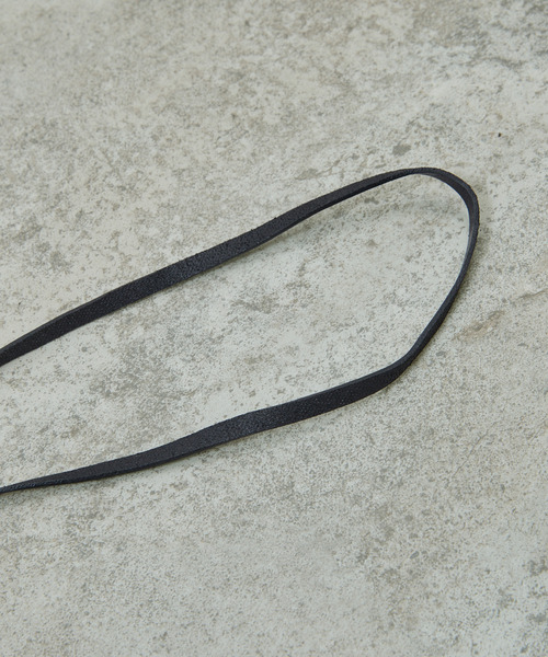 And A(アンドエー)の「PADRONE パドローネ / Eyewear case01 (leather strap) モストロレザー サフィアーノレザーサングラスケース メガネケース / PG9995-5010(サングラス・メンズ・ブラック系その他/ブラック・FREE)」の10枚目の写真