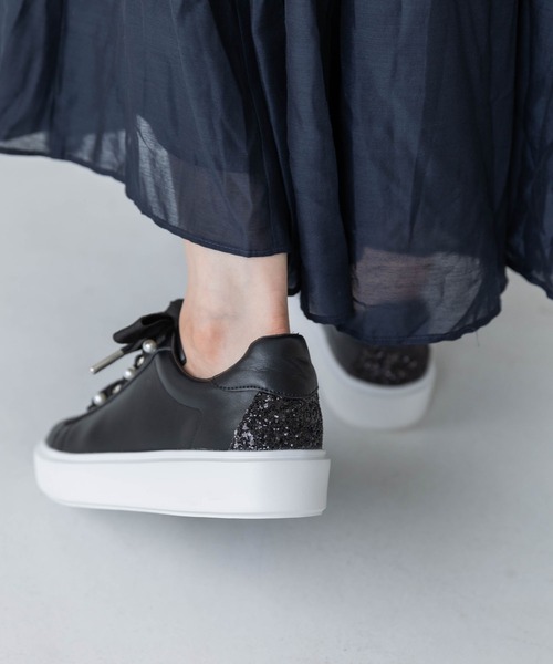 EVOL（イーボル）の「【S-LLサイズ展開・ふかふか】パールストーンスニーカー IZ5791（スニーカー・レディース・ホワイト/ブラック・LL/S/M/L）」の3枚目の写真