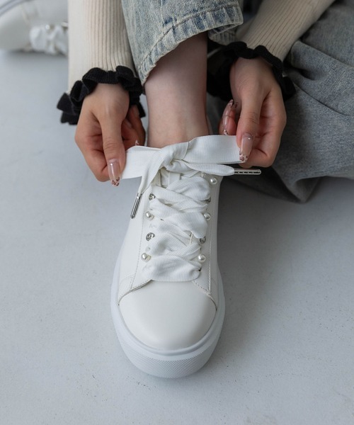 EVOL（イーボル）の「【S-LLサイズ展開・ふかふか】パールストーンスニーカー IZ5791（スニーカー・レディース・ホワイト/ブラック・LL/S/M/L）」の7枚目の写真