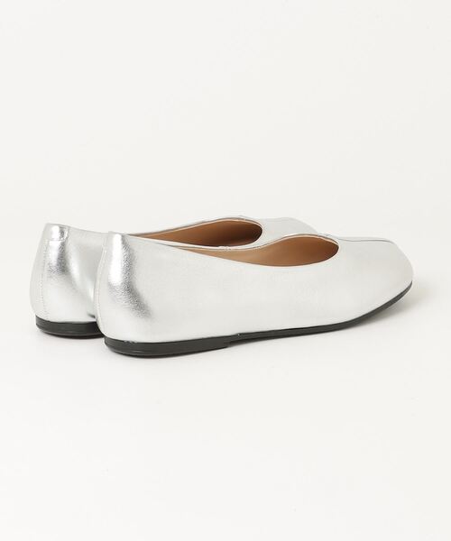 Clarks(クラークス)の「Livia Lily / リビアリリー(シルバー)(パンプス・レディース・シルバー・UK6/UK5.5/UK5/UK4.5/UK4/UK3.5/UK3)」の7枚目の写真