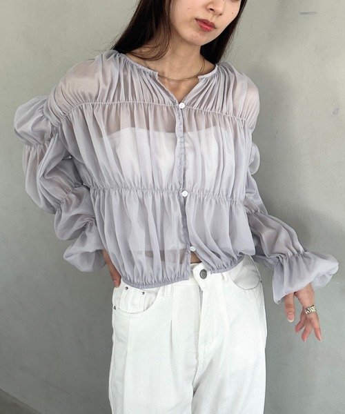 MYMOOD.(マイムード)の「フリルシャーリングシフォンショートブラウス(Tシャツ/カットソー・レディース・アイボリー/グレー・FREE)」の16枚目の写真