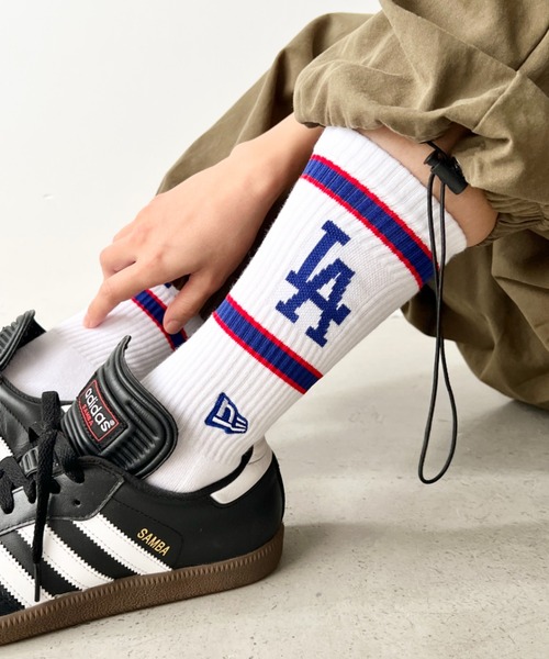NEW ERA（ニューエラ）の「NEW ERA(ニューエラ)/MLB PREMIUM SOCKS/ 靴下 クルーソックス クルー丈 厚手 刺繍 ロゴ ライン入り（ソックス/靴下・レディース・その他2/その他1/ネイビー/ホワイト・25-27CM/23-25cm）」の13枚目の写真