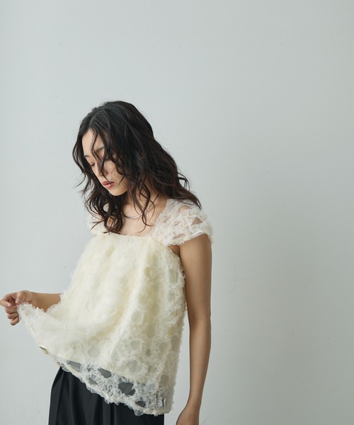 Lunea（ルネア）の「フラワーモチーフチュールトップス（シャツ/ブラウス・レディース・アイボリー/ピンク・FREE）」の12枚目の写真