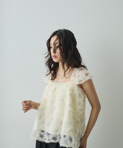 Lunea（ルネア）の「フラワーモチーフチュールトップス（シャツ/ブラウス・レディース・アイボリー/ピンク・FREE）」の13枚目の写真