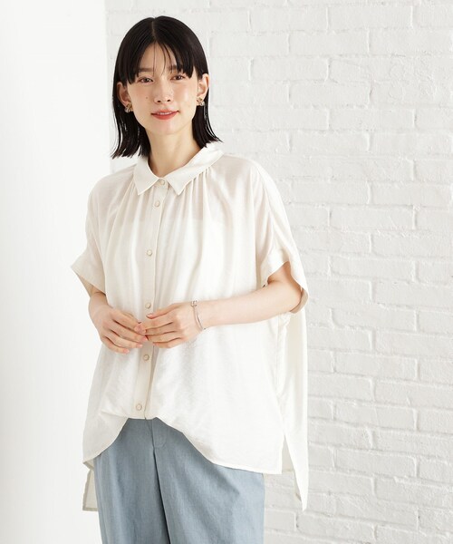 THE SHOP TK (ザ ショップ ティーケー )の「ギャザーボリュームシャツ【洗濯機OK】(シャツ/ブラウス・レディース・ブラウン系その他/カーキ/アイボリー・99)」の2枚目の写真