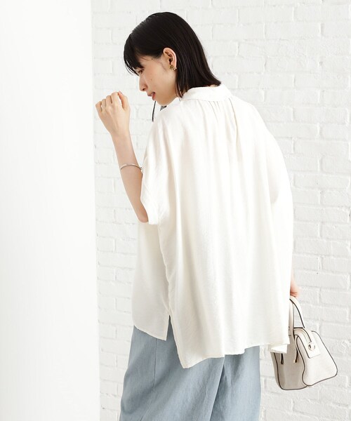 THE SHOP TK (ザ ショップ ティーケー )の「ギャザーボリュームシャツ【洗濯機OK】(シャツ/ブラウス・レディース・ブラウン系その他/カーキ/アイボリー・99)」の5枚目の写真