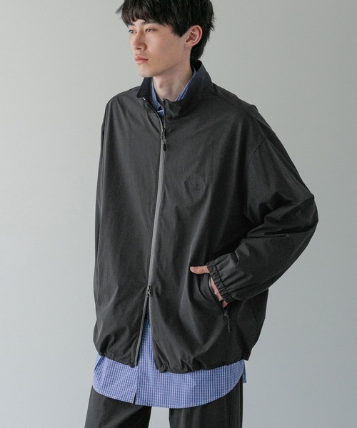 LOWRYS FARM(ローリーズファーム)の「【LFM(U)】CORDURAスタンドブルゾン 134337(ブルゾン・メンズ・ベージュ/ブラック・MEDIUM/LARGE)」の22枚目の写真