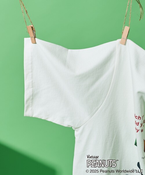 FREAK'S STORE(フリークスストア)の「PEANUTS トイ フォトプリントTシャツ/ピーナッツ/スヌーピー(Tシャツ/カットソー・レディース・オフホワイト/チャコールグレー・フリ-)」の5枚目の写真