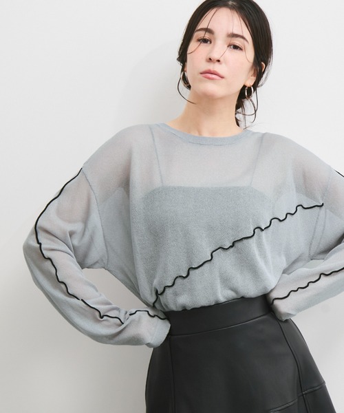 le cercle ADAM ET ROPE'(ルセルクルアダムエロペ)の「アシメメローシアーニット(ニット/セーター・レディース・ブラウン系その他/ライトグレー/キナリ・FREE)」の2枚目の写真