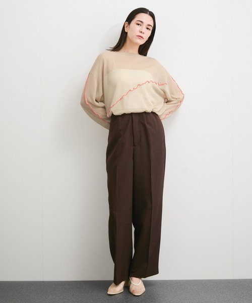 le cercle ADAM ET ROPE'(ルセルクルアダムエロペ)の「アシメメローシアーニット(ニット/セーター・レディース・ブラウン系その他/ライトグレー/キナリ・FREE)」の15枚目の写真