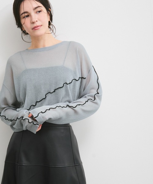 le cercle ADAM ET ROPE'(ルセルクルアダムエロペ)の「アシメメローシアーニット(ニット/セーター・レディース・ブラウン系その他/ライトグレー/キナリ・FREE)」の18枚目の写真