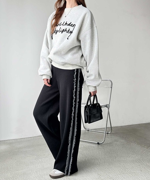 FIRST MOOD(ファーストムード)の「《FIRSTMOODコラボ》配色サイドフリンジリブニットパンツ(その他パンツ・レディース・ベージュ/ブラック・MEDIUM/LARGE)」の5枚目の写真
