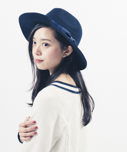 AVIREX(アヴィレックス)の「avirex/ アヴィレックス/ フェルト つば広ハット(ハット・レディース・チャコールグレー/ブラック/ベージュ/ネイビー・フリー)」の1枚目の写真