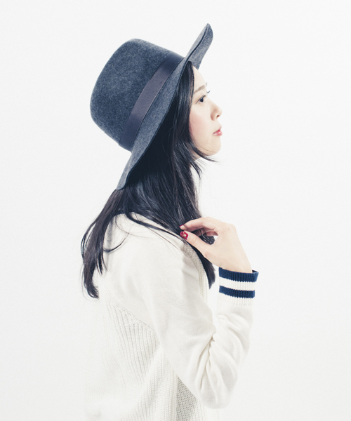 AVIREX(アヴィレックス)の「avirex/ アヴィレックス/ フェルト つば広ハット(ハット・レディース・チャコールグレー/ブラック/ベージュ/ネイビー・フリー)」の5枚目の写真