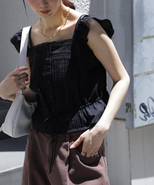 FREE'S MART（フリーズマート）の「◆２ＷＡＹオフショルキャミブラウス（シャツ/ブラウス・レディース・ブラック/レッド/ホワイト・FREE）」の12枚目の写真