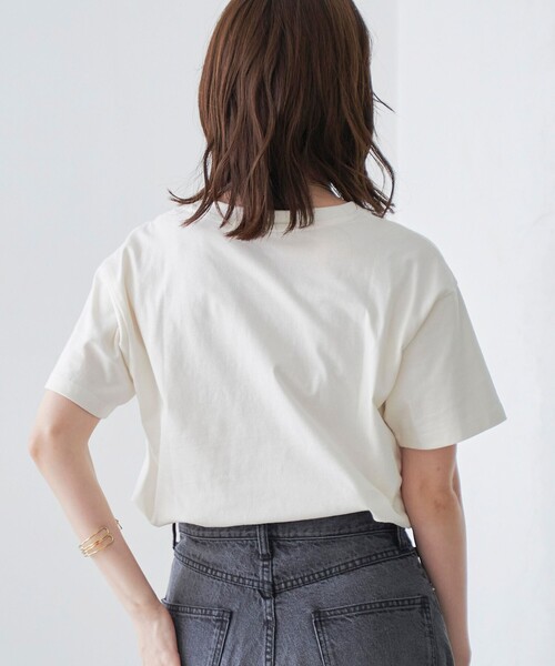 coen(コーエン)の「配色ロゴ刺繍Tシャツ(Tシャツ/カットソー・レディース・ライラック/オフホワイト/ダークブラウン/ダークグレー・L/M)」の7枚目の写真