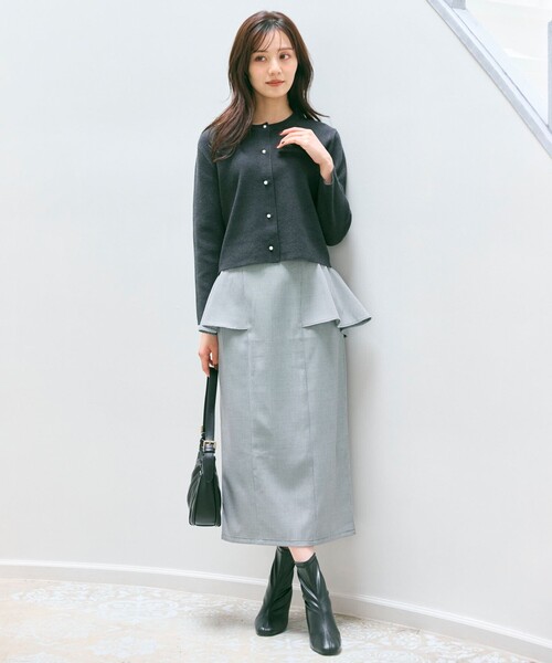Feroux（フェルゥ）の「胸元刺繍パールニット カーディガン（カーディガン/ボレロ・レディース・アイボリー系/ダークブラウン系/レッド系/グレー系・F）」の18枚目の写真