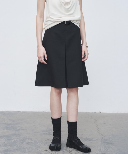 tageechita(タジチタ)の「【tageechita】2WAY タックプリーツ センタープレスミディスカート(スカート・レディース・ブラック/グレイッシュベージュ・S/M/L)」の1枚目の写真