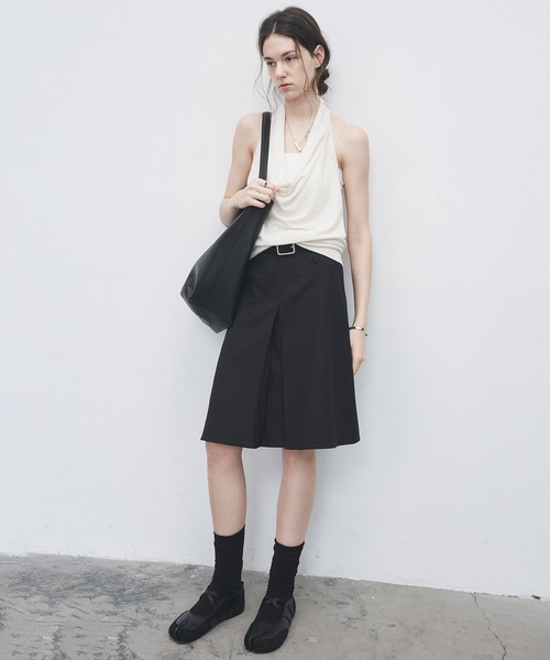 tageechita(タジチタ)の「【tageechita】2WAY タックプリーツ センタープレスミディスカート(スカート・レディース・ブラック/グレイッシュベージュ・S/M/L)」の9枚目の写真