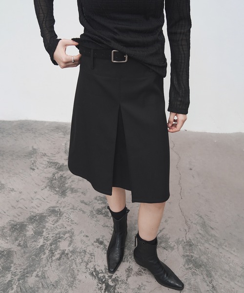 tageechita(タジチタ)の「【tageechita】2WAY タックプリーツ センタープレスミディスカート(スカート・レディース・ブラック/グレイッシュベージュ・S/M/L)」の17枚目の写真