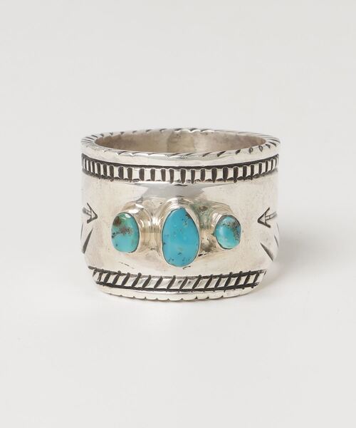 ERICKA NICOLAS BEGAY（エリッカ ニコラス ビゲイ）の「【ERICKA NICOLAS BEGAY】（リング・メンズ・A/B/C/D・23/21/22）」の2枚目の写真