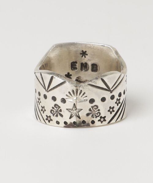 ERICKA NICOLAS BEGAY（エリッカ ニコラス ビゲイ）の「【ERICKA NICOLAS BEGAY】（リング・メンズ・A/B/C/D・23/21/22）」の6枚目の写真