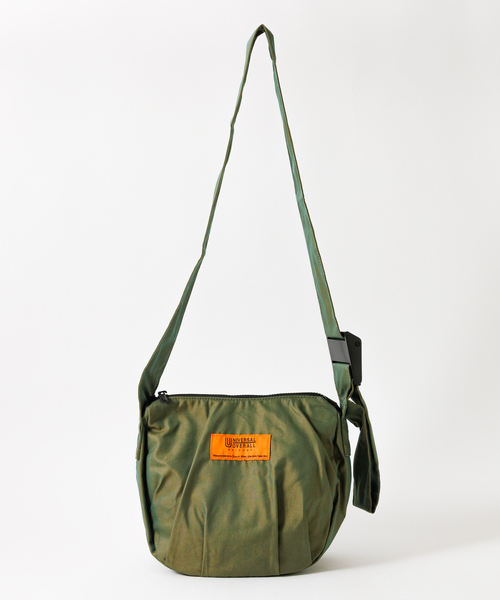 UNIVERSAL OVERALL(ユニバーサルオーバーオール)の「【UNIVERSAL OVERALL/ユニバーサルオーバーオール】HOBO ショルダー/ギャバジン ホーボーショルダー/バッグ/Mサイズ(ショルダーバッグ・レディース・カーキ/ベージュ・フリー)」の9枚目の写真