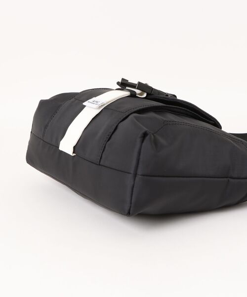 A.P.C.（アーペーセー）の「BESACE TREK（ショルダーバッグ・メンズ・ブラック・ONESIZE）」の2枚目の写真