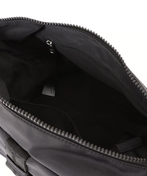 A.P.C.（アーペーセー）の「BESACE TREK（ショルダーバッグ・メンズ・ブラック・ONESIZE）」の3枚目の写真