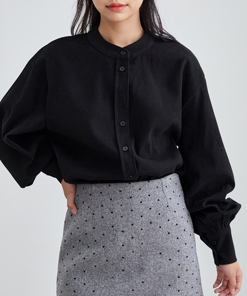 Lace Ladies(レースレディース)の「ボリューム袖 ビッグシルエット バンドカラー 長袖 ブラウス(シャツ/ブラウス・レディース・ベージュ/ホワイト/ブラック/グレー・S/FREE)」の1枚目の写真