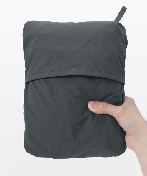 無印良品(ムジルシリョウヒン)の「婦人 撥水UVカットポケッタブルフードジャケット(その他アウター・レディース・グレー系/アイボリー/ブラウン系/ダークネイビー・S/M/L/XL)」の15枚目の写真