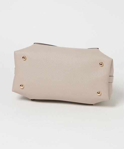 Andemiu（アンデミュウ）の「キリカエスクエアBAG586724（ハンドバッグ・レディース・アイボリー/ブラック/チョコ/ベージュ・FREE）」の14枚目の写真