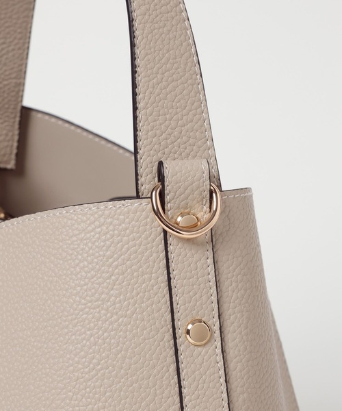 Andemiu（アンデミュウ）の「キリカエスクエアBAG586724（ハンドバッグ・レディース・アイボリー/ブラック/チョコ/ベージュ・FREE）」の15枚目の写真