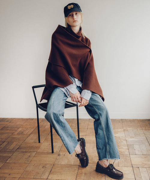 Bonum(ボナム)の「MUFFLER PONCHO コート(ポンチョ・レディース・ブラウン・FREE)」の7枚目の写真