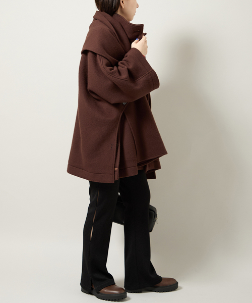 Bonum(ボナム)の「MUFFLER PONCHO コート(ポンチョ・レディース・ブラウン・FREE)」の11枚目の写真