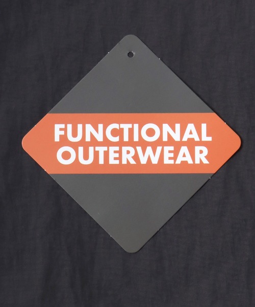 CONVERSE（コンバース）の「CONVERSE/コンバース 撥水 オーバーサイズ パイピング ナイロンジャケット/トラックジャケット/ブルゾン/レディース メンズ（ナイロンジャケット・レディース・ブラック/ネイビー/アイボリー・LL/M/L）」の4枚目の写真