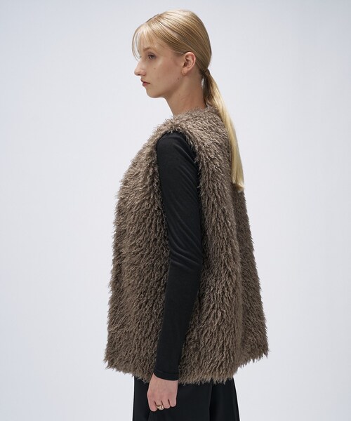 cloenc（クロエンス）の「【手洗い可】フェイクファージレ（ベスト・レディース・ナチュラル/ブラウン系・01/02）」の16枚目の写真