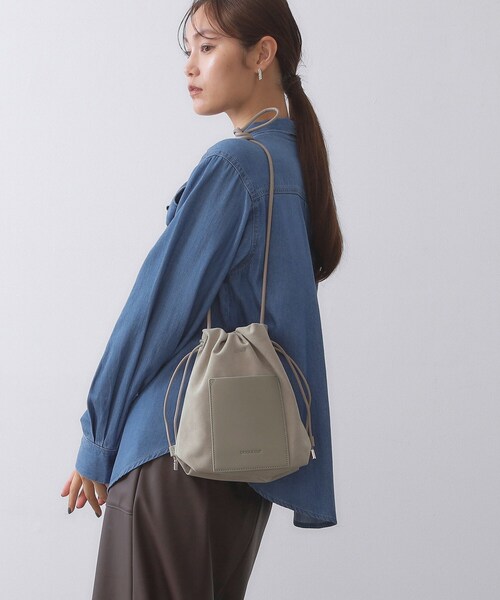 OPAQUE.CLIP(オペークドットクリップ)の「【長さ調整可能】サイドドロストミニショルダーバッグ(ショルダーバッグ・レディース・グレー系4/ブラウン系その他5/ブラック/ブラウン系1/ダークブラウン・00)」の3枚目の写真