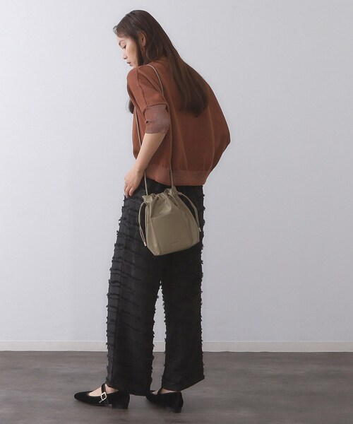 OPAQUE.CLIP(オペークドットクリップ)の「【長さ調整可能】サイドドロストミニショルダーバッグ(ショルダーバッグ・レディース・グレー系4/ブラウン系その他5/ブラック/ブラウン系1/ダークブラウン・00)」の14枚目の写真