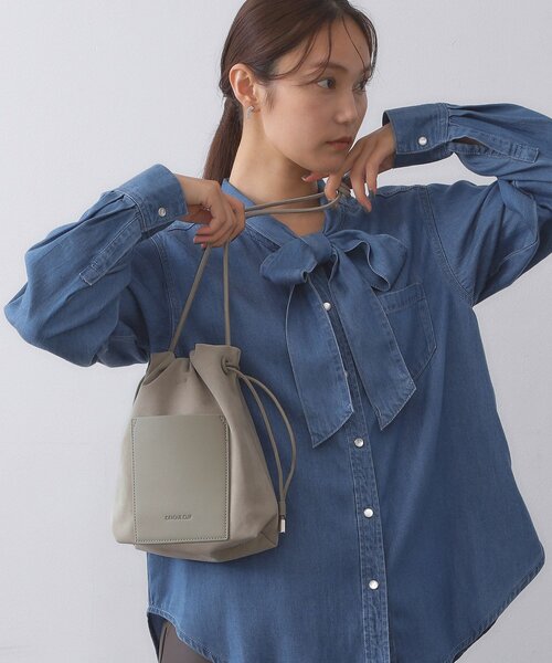 OPAQUE.CLIP(オペークドットクリップ)の「【長さ調整可能】サイドドロストミニショルダーバッグ(ショルダーバッグ・レディース・グレー系4/ブラウン系その他5/ブラック/ブラウン系1/ダークブラウン・00)」の11枚目の写真