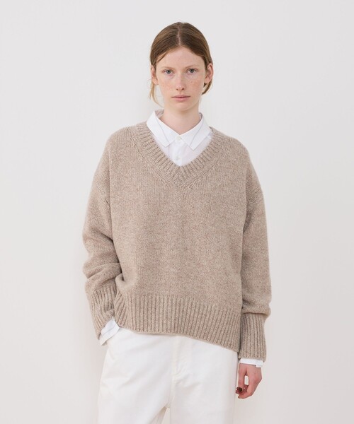 値下！ギャルリーヴィー☆ファインウール Vネックプルオーバー☆極美品♪ GALERIE VIE（ギャルリー ヴィー）の「ファインウール Vネックプル