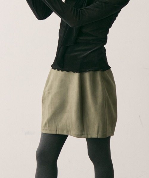Trish（トリッシュ）の「スエードライクコクーンスカート（スカート・レディース・キャメル/ボルドー/カーキ・MEDIUM）」の21枚目の写真